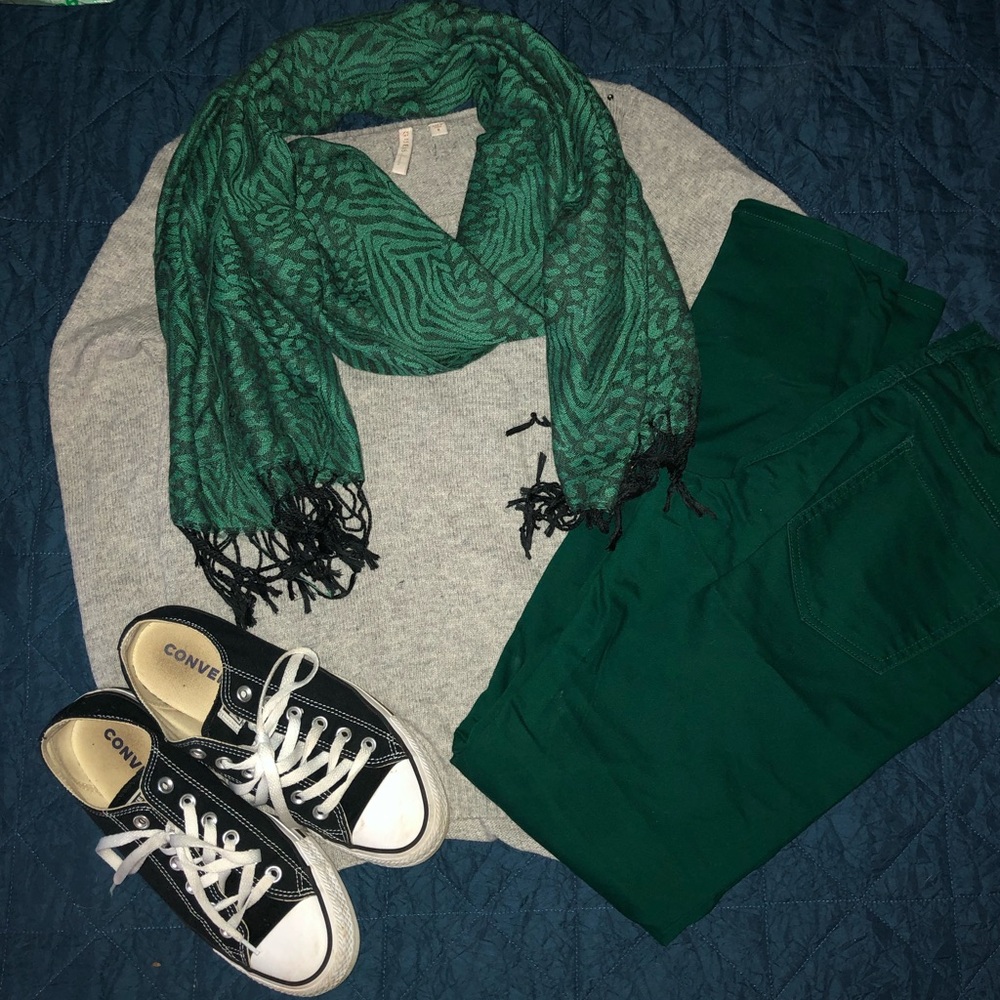 ❌SOLD❌ Green Animal Print Scarf with Fringe